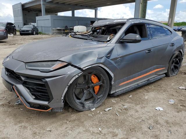  Salvage Lamborghini Urus