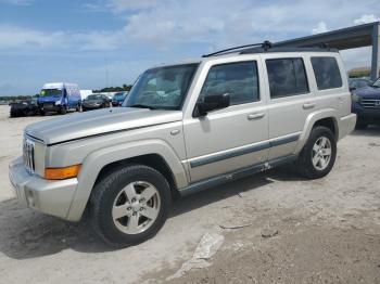  Salvage Jeep Commander