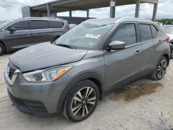  Salvage Nissan Kicks