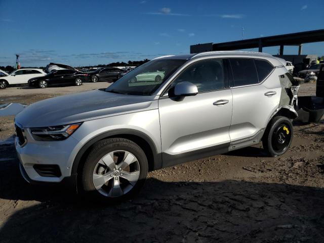  Salvage Volvo XC40