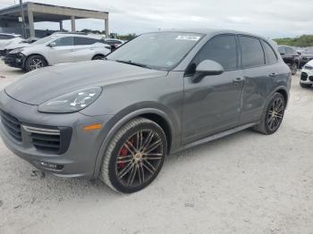  Salvage Porsche Cayenne