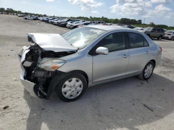  Salvage Toyota Yaris