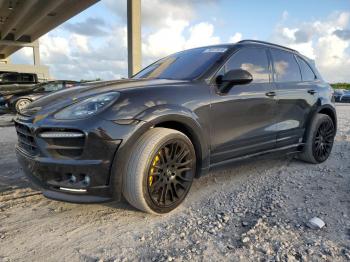  Salvage Porsche Cayenne