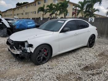  Salvage Alfa Romeo Giulia