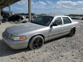  Salvage Ford Crown Vic