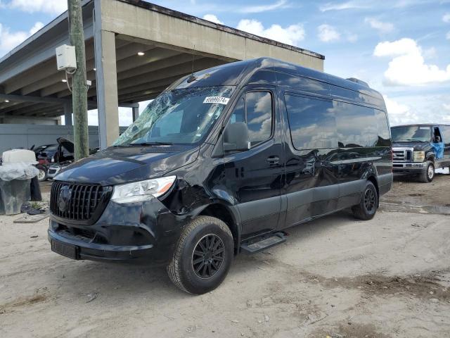  Salvage Mercedes-Benz Sprinter