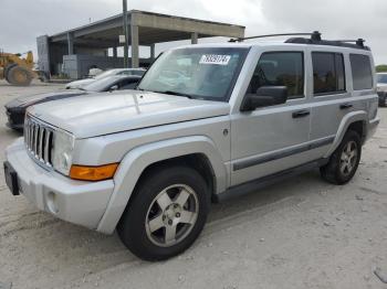  Salvage Jeep Commander