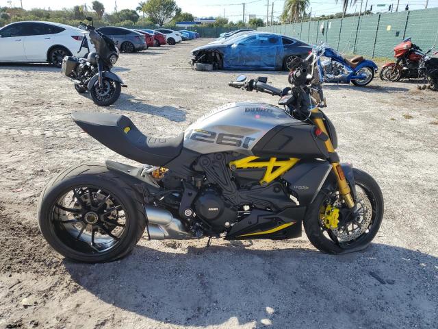  Salvage Ducati Diavel 126