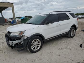  Salvage Ford Explorer