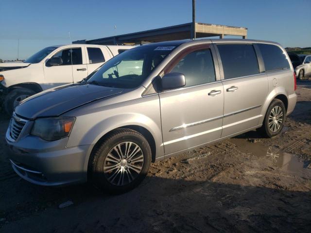  Salvage Chrysler Minivan