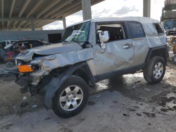  Salvage Toyota FJ Cruiser