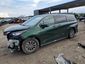  Salvage Toyota Sienna