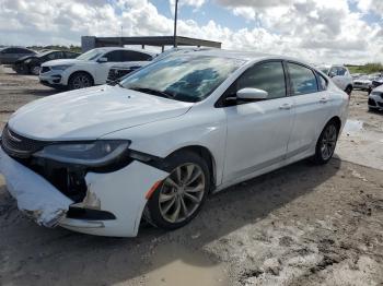  Salvage Chrysler 200