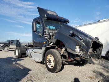  Salvage Freightliner Cascadia 1