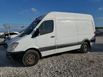  Salvage Mercedes-Benz Sprinter