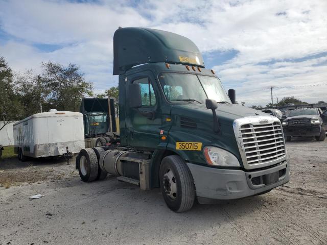  Salvage Freightliner Cascadia 1