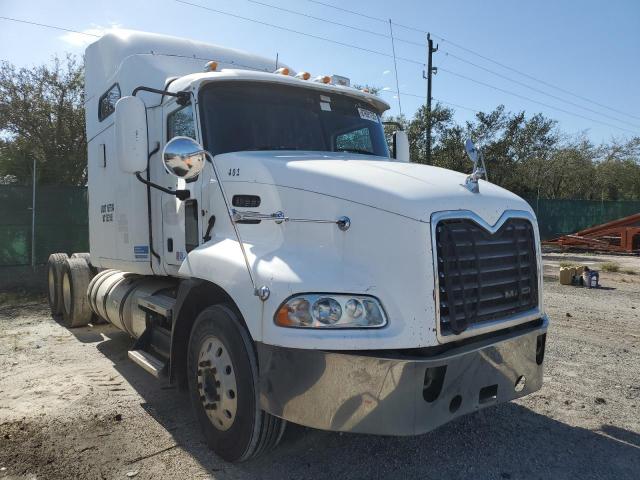  Salvage Mack 600 Cxu600