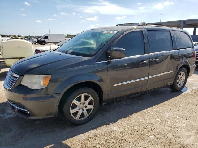  Salvage Chrysler Minivan