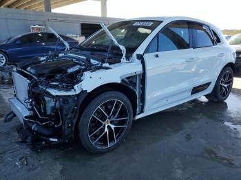  Salvage Porsche Macan Base