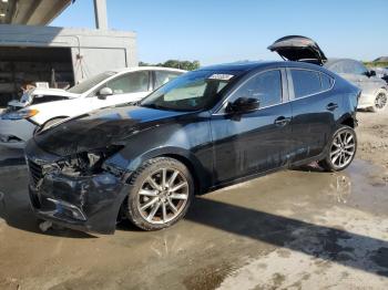  Salvage Mazda 3