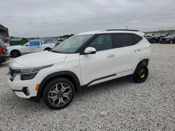  Salvage Kia Seltos