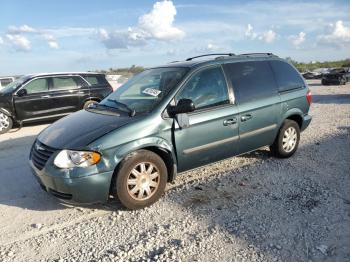  Salvage Chrysler Minivan