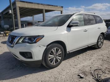  Salvage Nissan Pathfinder