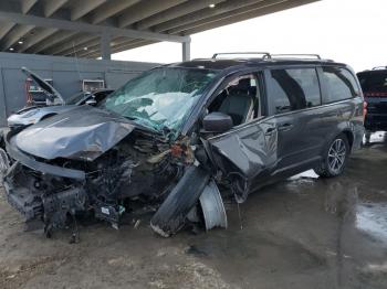  Salvage Dodge Caravan