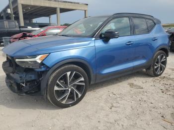  Salvage Volvo XC40