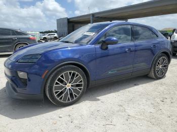  Salvage Porsche Macan 4