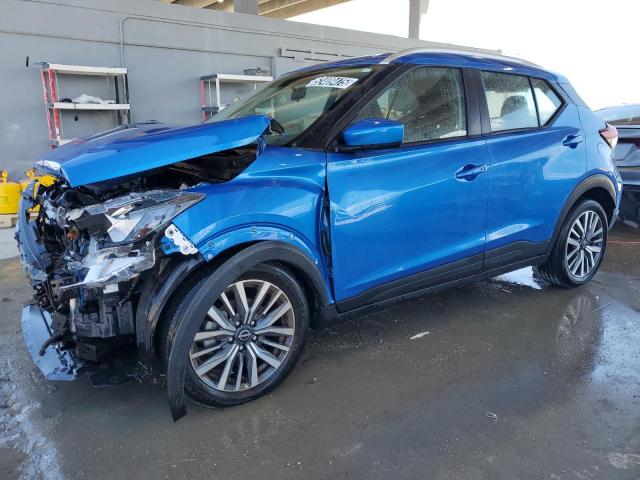  Salvage Nissan Kicks