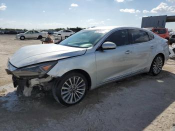  Salvage Kia Cadenza