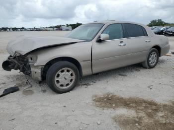  Salvage Lincoln Towncar