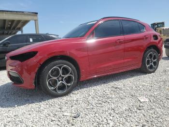  Salvage Alfa Romeo Stelvio
