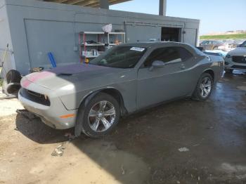  Salvage Dodge Challenger