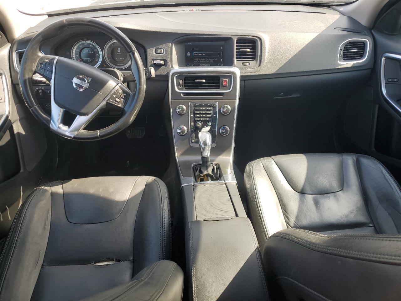 Volvo S60 T5 Image 10