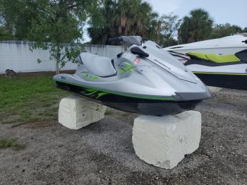  Salvage Yamaha V1