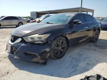  Salvage Nissan Maxima