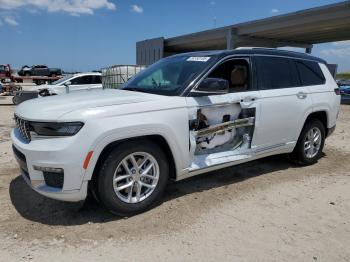  Salvage Jeep Grand Cherokee