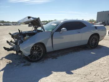  Salvage Dodge Challenger