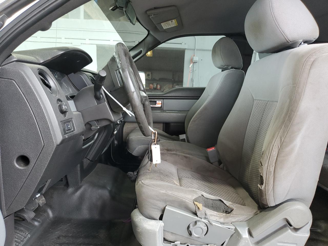 Ford F-150 Super Cab Image 4