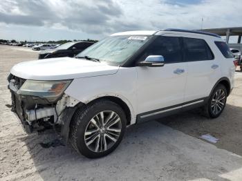  Salvage Ford Explorer