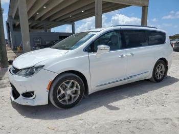  Salvage Chrysler Pacifica