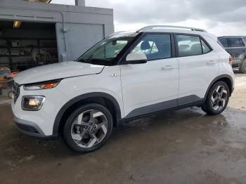  Salvage Hyundai VENUE