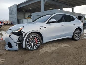  Salvage Maserati Grecale Mo