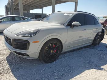  Salvage Porsche Cayenne
