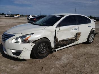  Salvage Nissan Altima