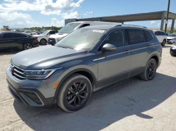  Salvage Volkswagen Tiguan