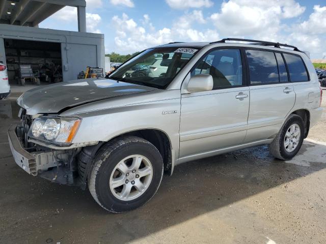  Salvage Toyota Highlander