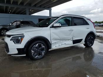  Salvage Kia Niro